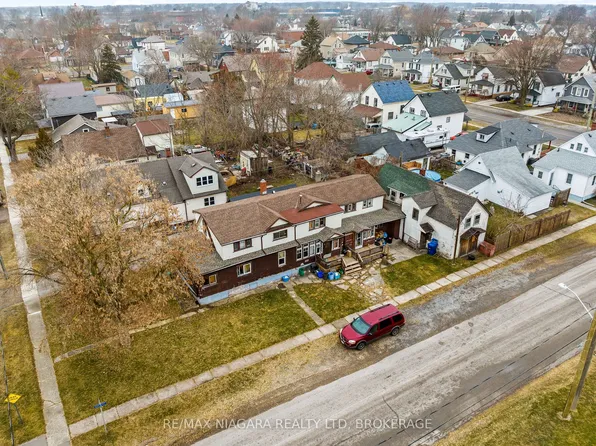 48 Johnston St, Pt Colborne, ON L3K 1G6