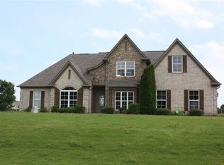 175 Caleb Rd, Oakland, TN 38060