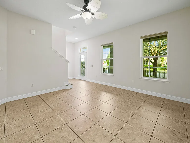 9306 Mira Valle Ln — Photo 12