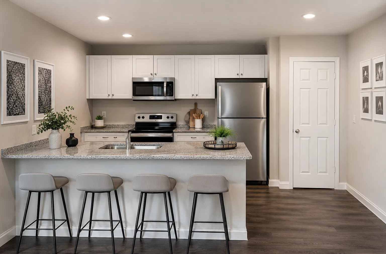 3533 Water Ridge Ct — Photo 3