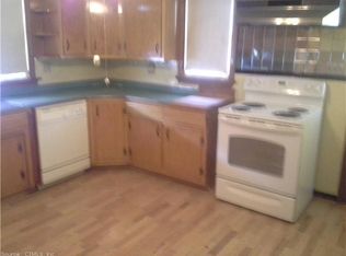 50 Whittemore St, Willimantic, CT 06226