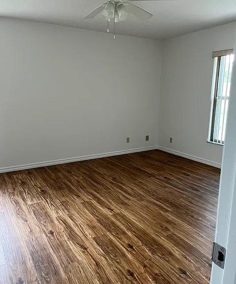 10469 SW 73rd Ave — Photo 3