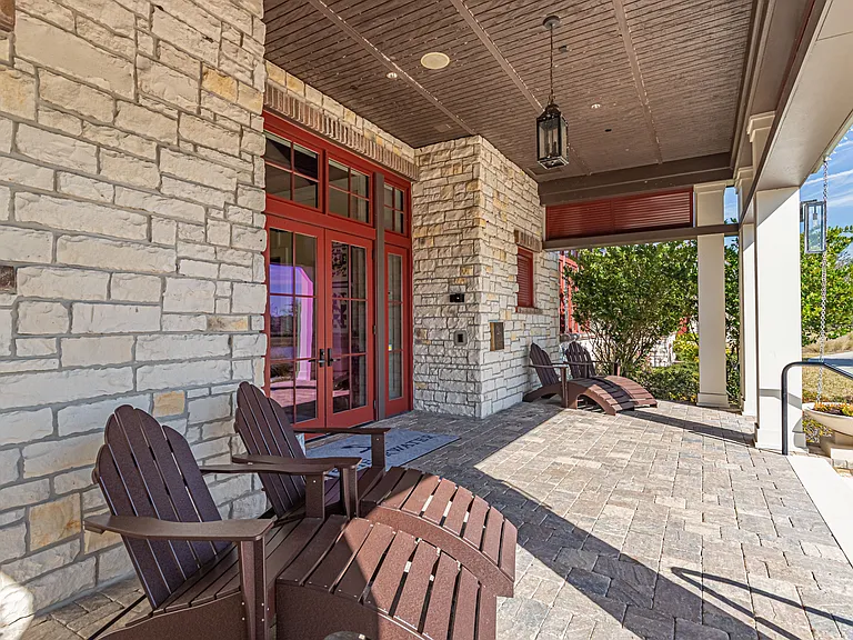 133 Appleton Ct — Photo 37