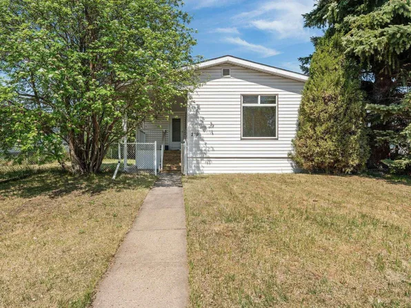 219 Lee Ridge Rd NW, Edmonton, AB T6K 0N2