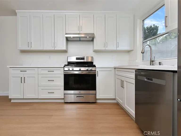 7006 Helmsdale Rd — Photo 19