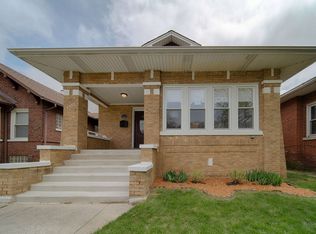 7443 S Bennett Ave, Chicago, IL