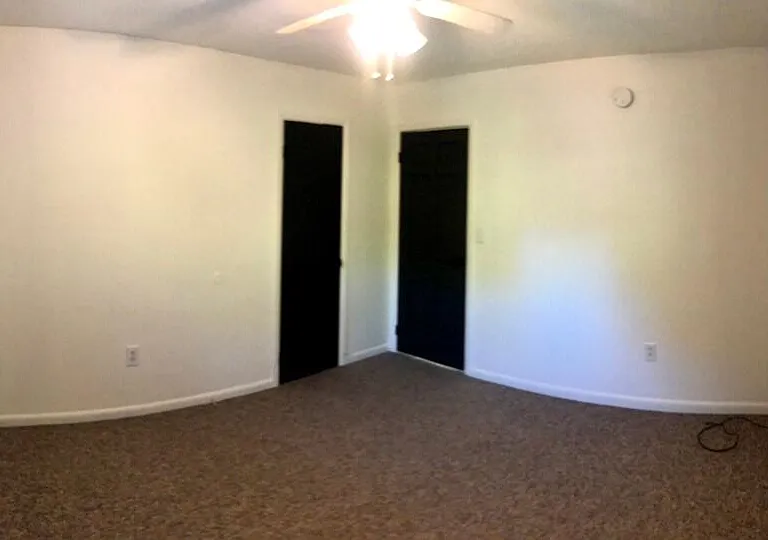 3708 E Shelbiana Rd — Photo 13