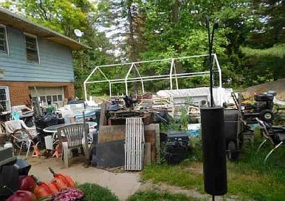 2nd image of 7821 Kinsman Rd