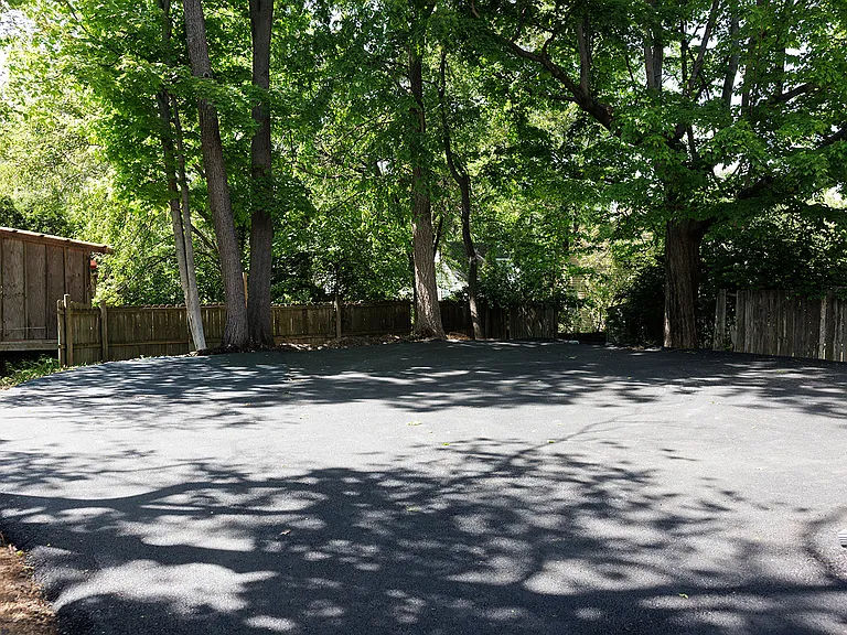 6305 Englewood Ave #1 — Photo 4