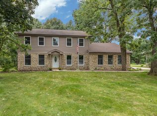 1986 Fays Ln, Sugar Grove, IL 60554