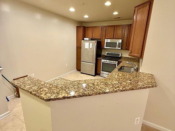 4th image of 1406 Wigeon Way Unit 303