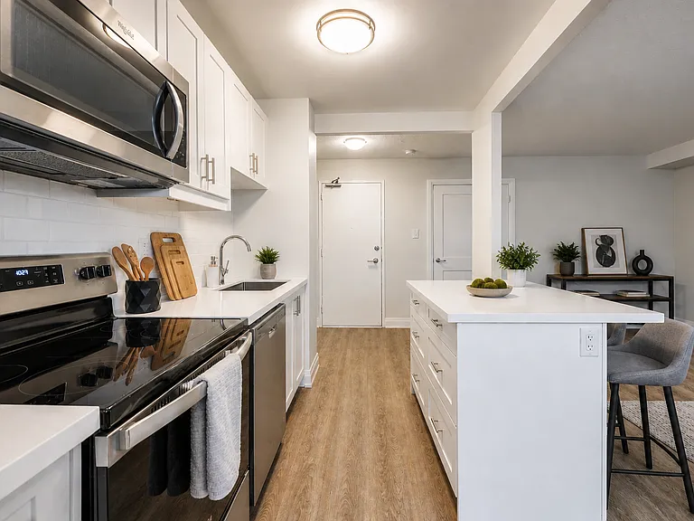 71 Parkwoods Village Dr — Photo 1