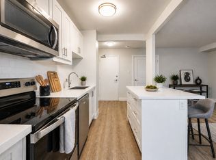 71 Parkwoods Village Drive, Toronto, ON M3A 2Y1