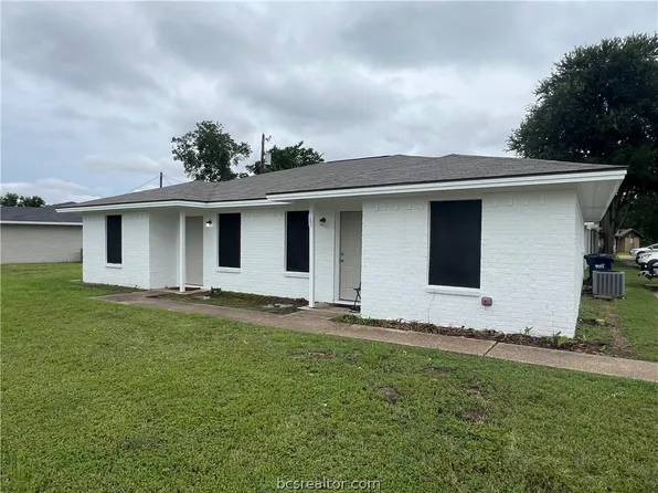 1608 Anderson St, College Station, TX 77840