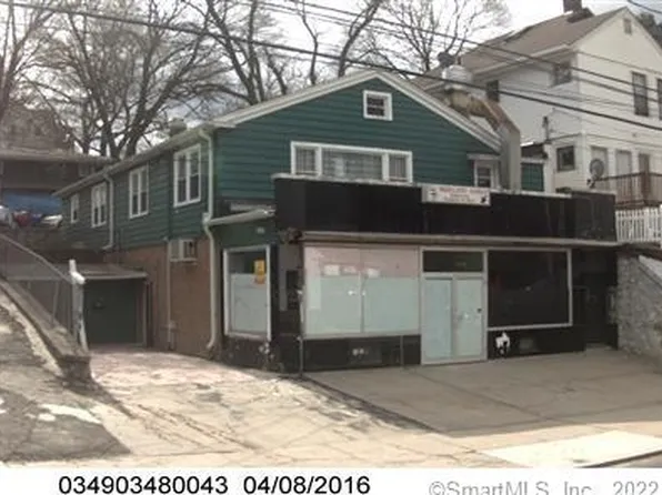 112 Meriden Rd, Waterbury, CT 06705