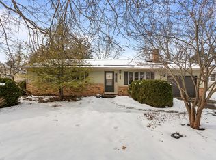 513 N 4th St, Saint Joseph, IL 61873