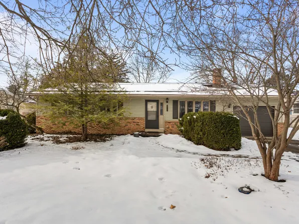 513 N 4th St, Saint Joseph, IL 61873