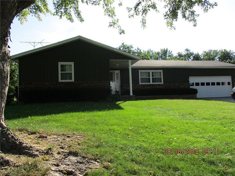 2nd image of 203 Janet Dr