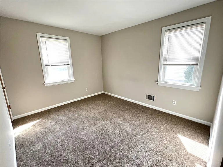 2431 Westside Dr — Photo 14