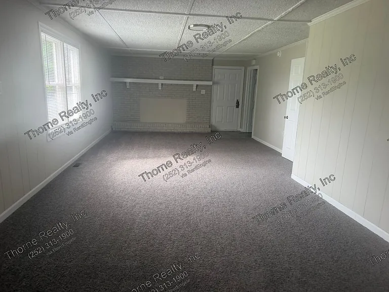 346 Paul St — Photo 6