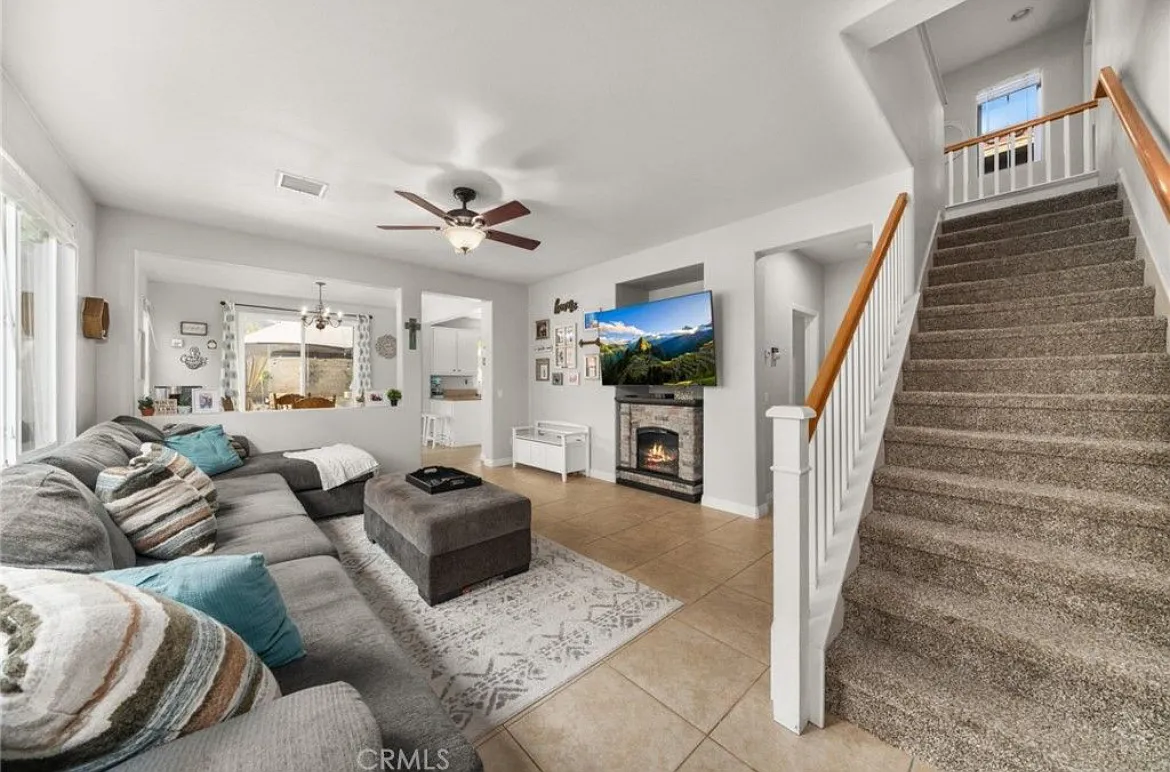 33555 Cedar Creek Ln — Photo 2