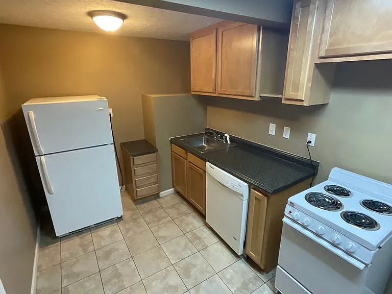 416 N Lincoln St — Photo 25
