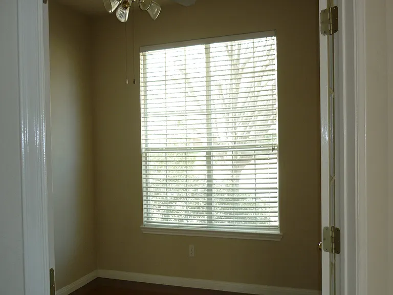 1008 Laurel Glen Blvd — Photo 6