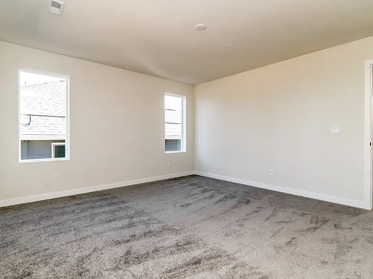 5632 S 302nd St — Photo 35