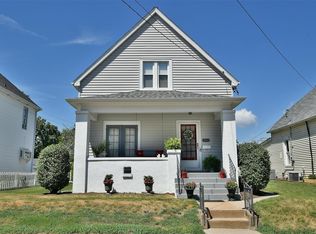 908 Madison St, Saint Charles, MO 63301