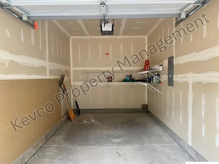 3433 Bale Dr — Photo 17