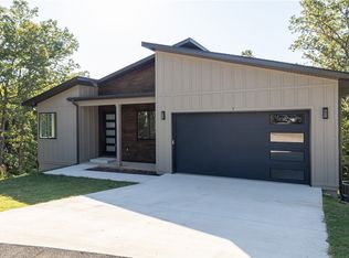 9 Seven Oaks Ln, Bella Vista, AR 72714