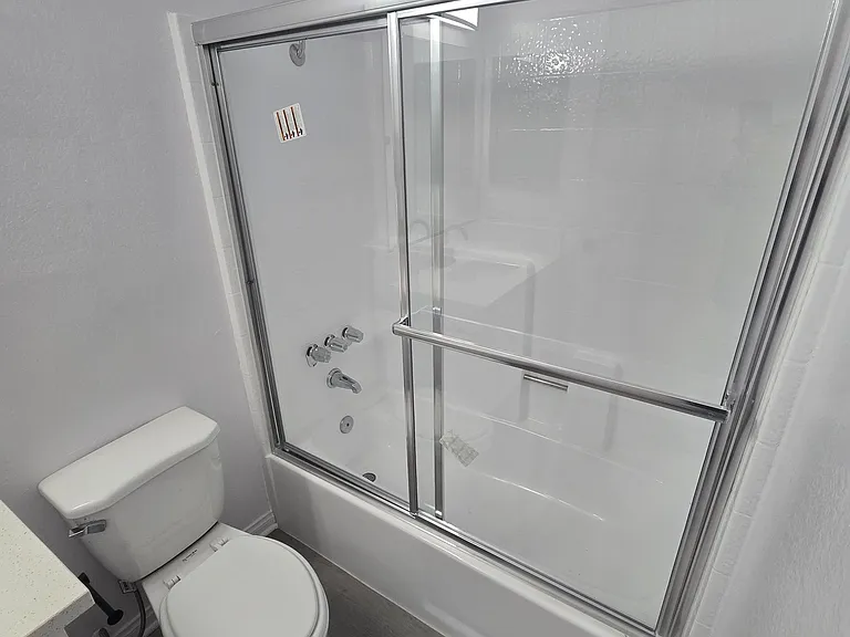 5531 Corteen Pl — Photo 9