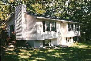 156 Michele Ct photo 1