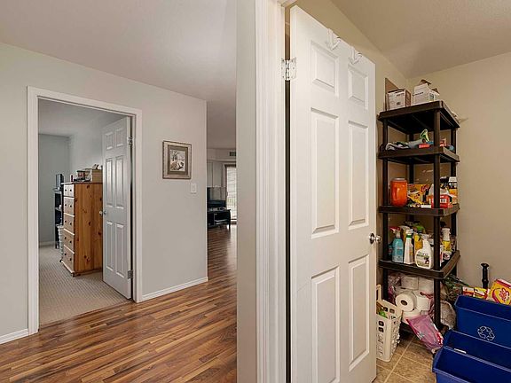 5th image of 204 48th Ave Unit 204