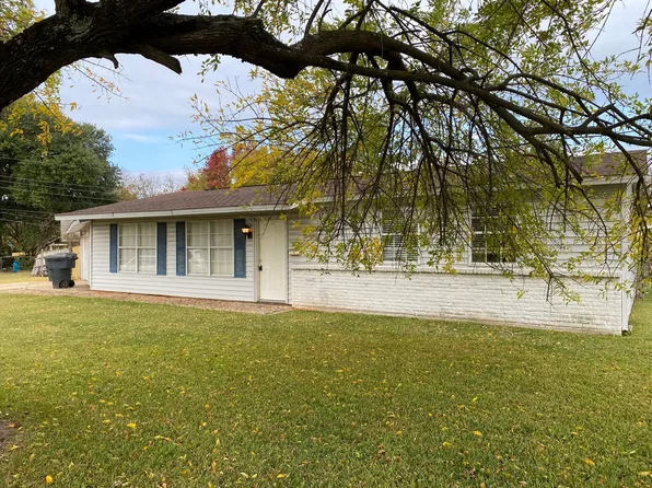 2800 Hood Dr, Bossier City, LA 71111