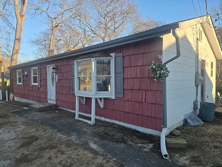 546 Granny Rd — Photo 1