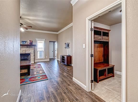 5th image of 7165 McLeod Dr
