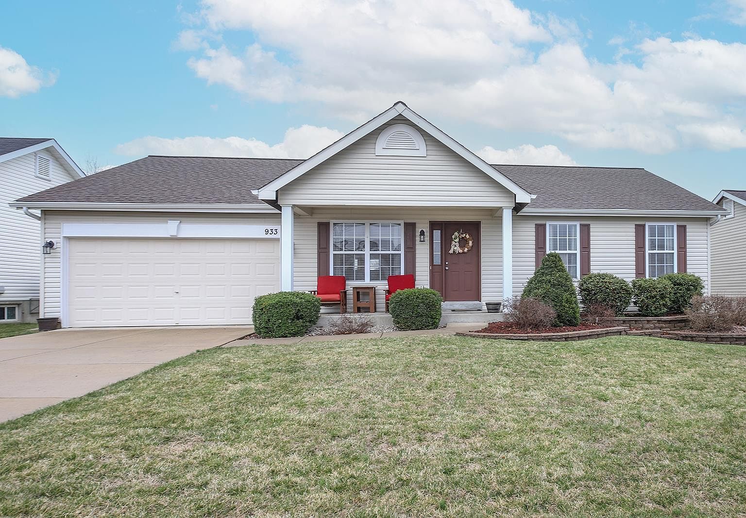 933 Stone Crossing Dr, Wentzville, MO 63385 | Zillow