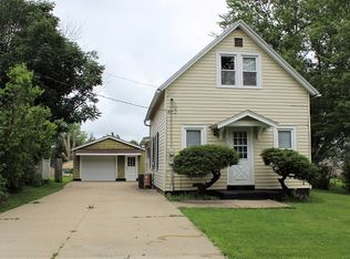 110 Mosher Ave, Kewanee, IL 61443