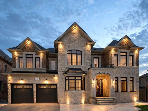 5 Anatolia St, Brampton, ON L6P 4L3