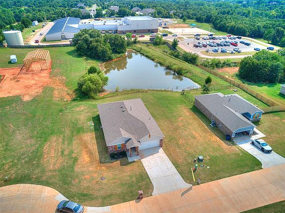 2nd image of 4833 Firewood Cir