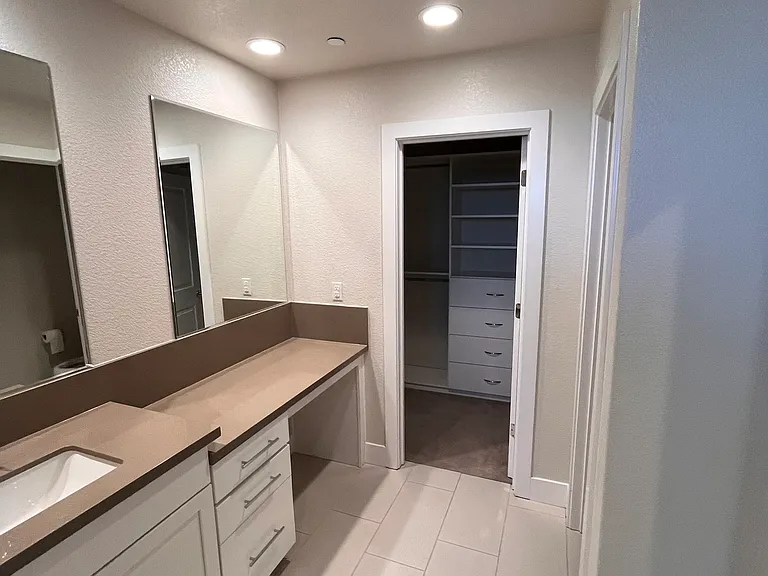 1709 Hazelnut Ln — Photo 69