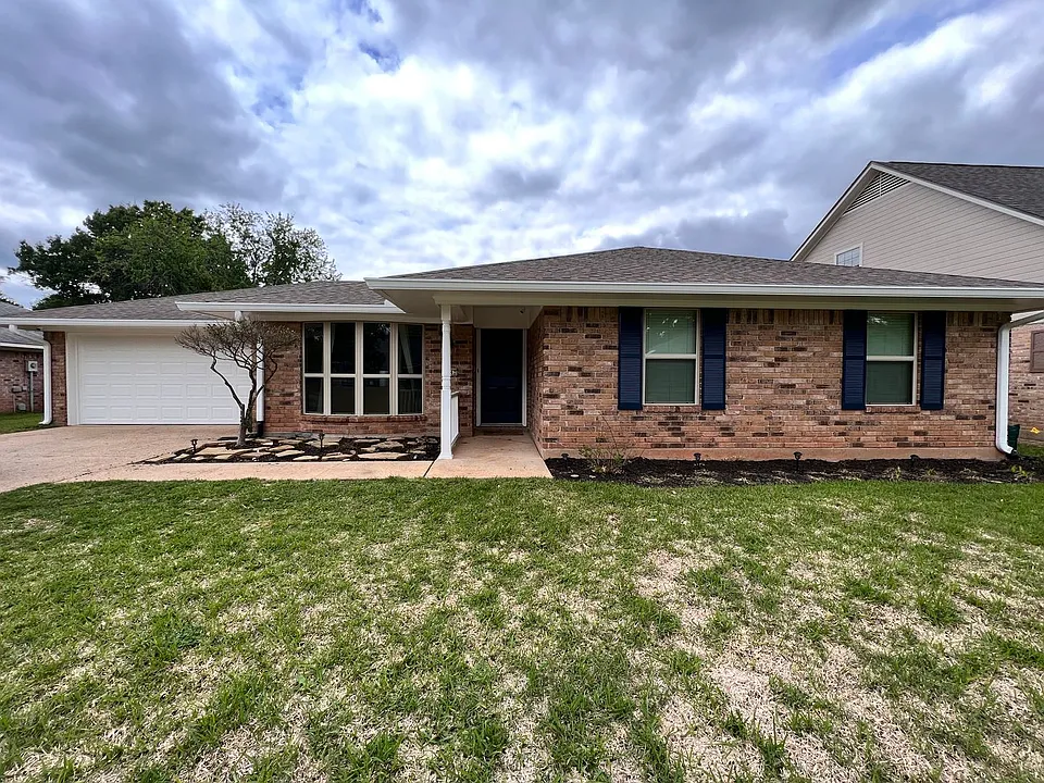 7642 Chesapeake Dr