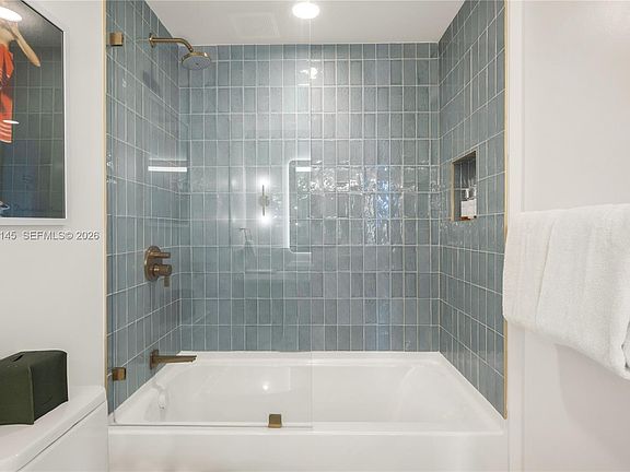 3rd image of 601 NE 1st Ave #3514