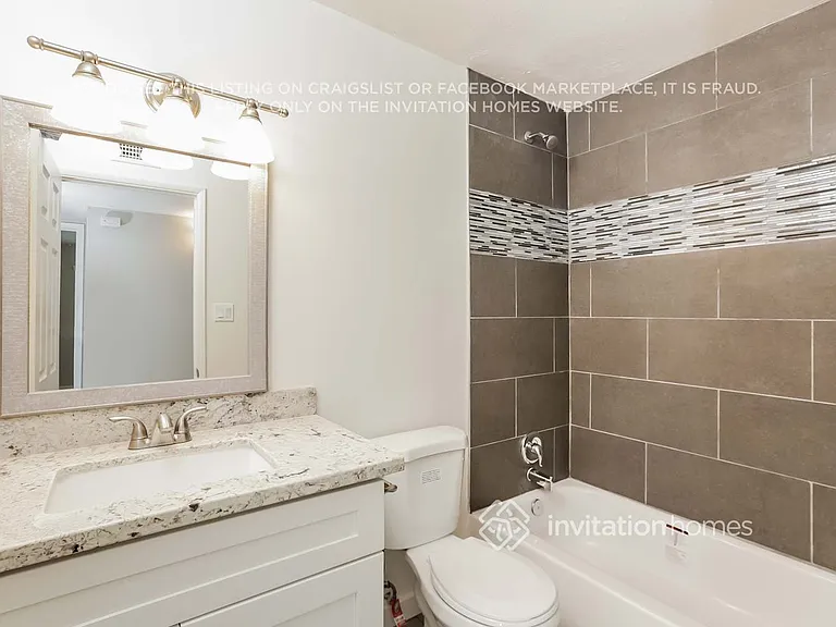 7501 E Latham St — Photo 17