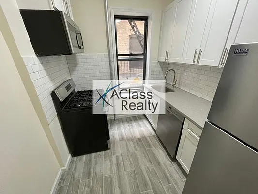 Rented by A Class Realty Corp | media 10