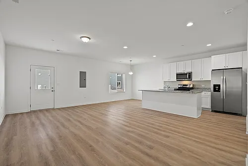 1057 Gillespie Ln Photo 1