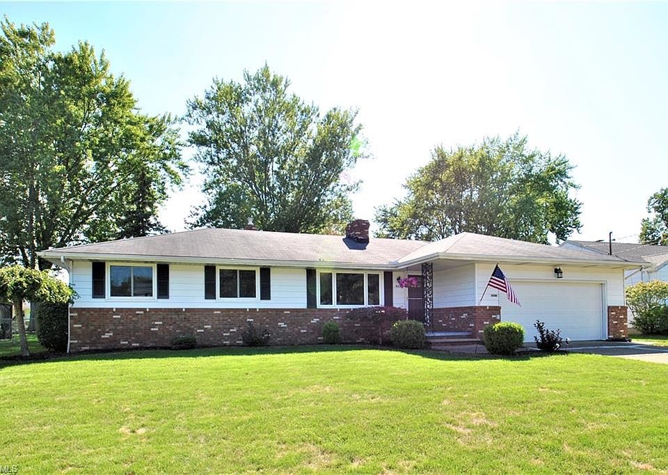 1st image of 465 Stafford Dr