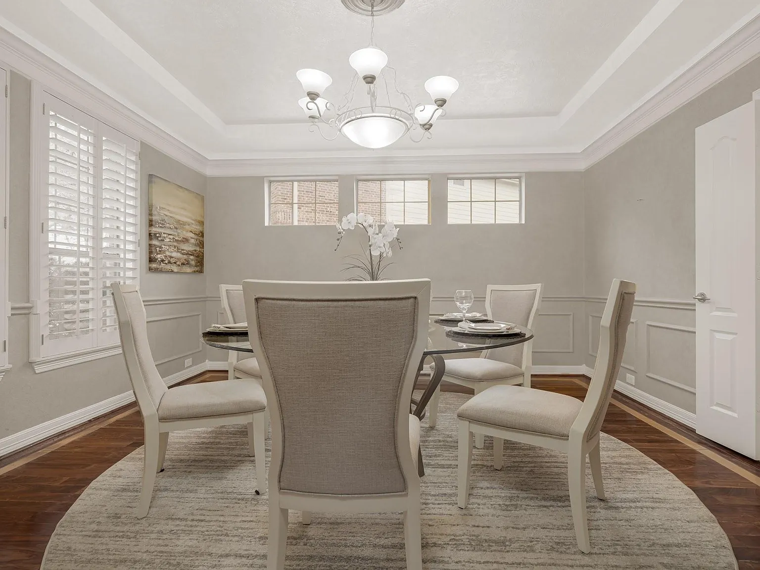 4 bed, 3.5 bath, 3829 sqft, $5,500 — Photo 4