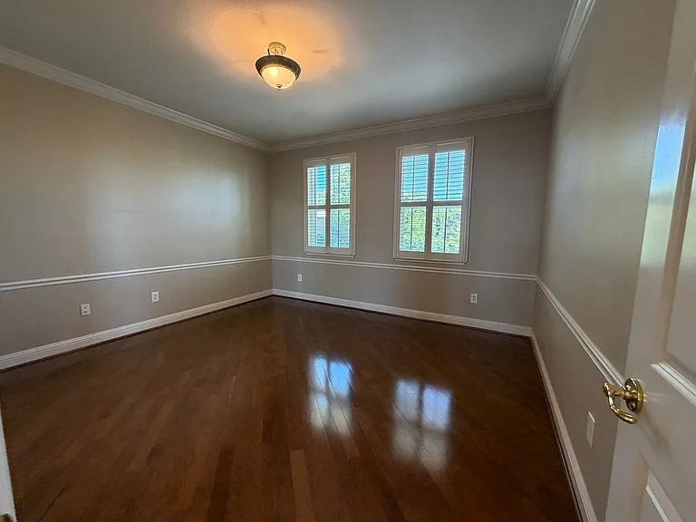 1014 Gamay Dr — Photo 33